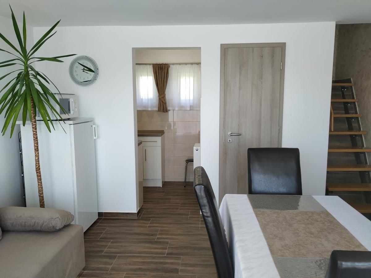 Mogyorosi Apartman Badacsonytordemic Exterior photo