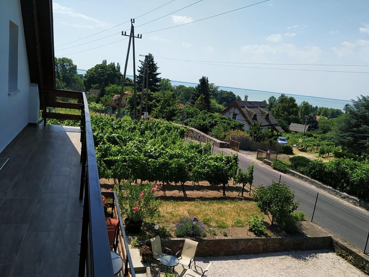 Mogyorosi Apartman Badacsonytordemic Exterior photo